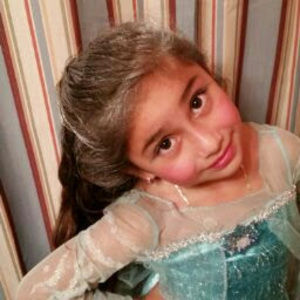 Meet your Posher, Alejandra